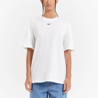 Nike Sportswear Essentials T-Shirt