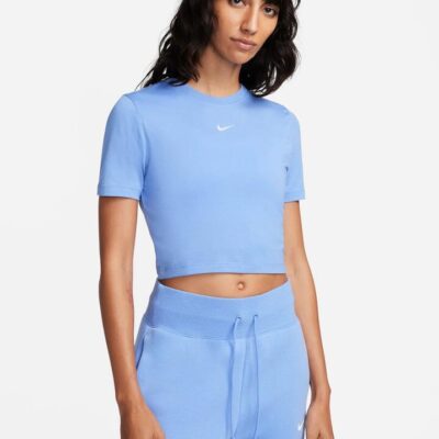 Nike Slim-Fit Crop T-Shirt